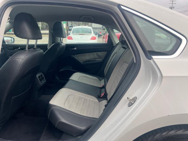 Volkswagen Passat SE 6A 2015