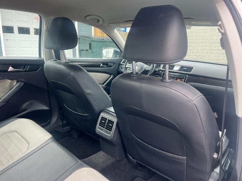 Volkswagen Passat SE 6A 2015