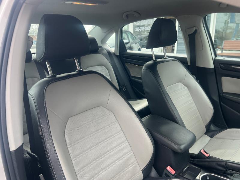 Volkswagen Passat SE 6A 2015