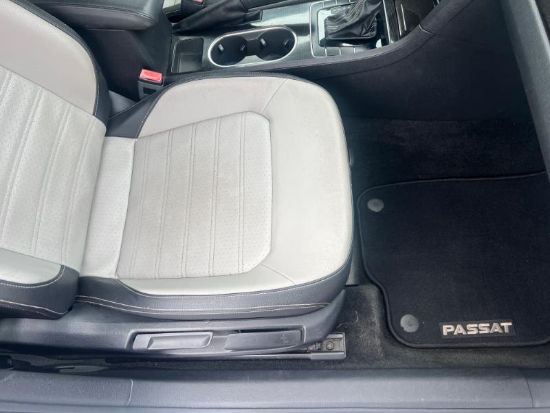 Volkswagen Passat SE 6A 2015