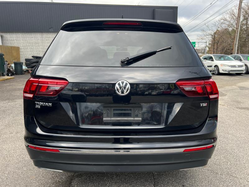 Volkswagen Tiguan SE 2018