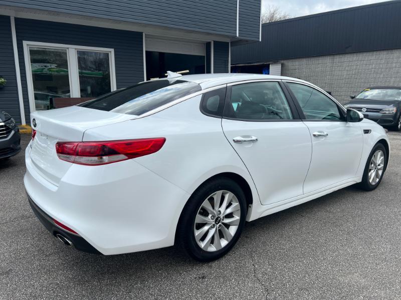 Kia Optima LX 2017