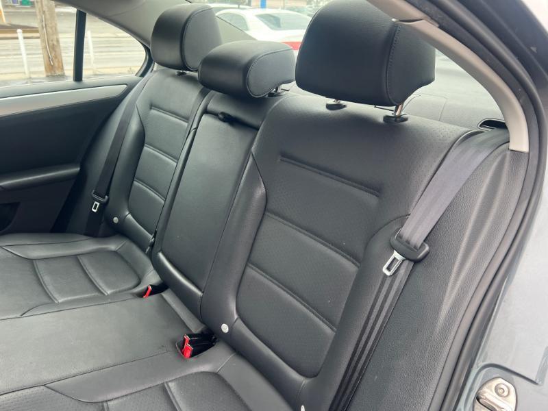 Volkswagen Jetta SE 2014