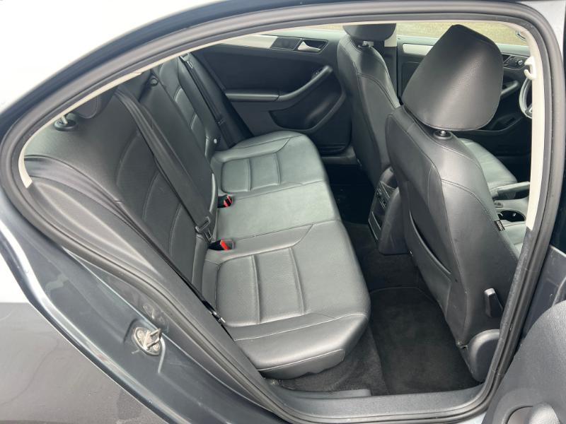 Volkswagen Jetta SE 2014