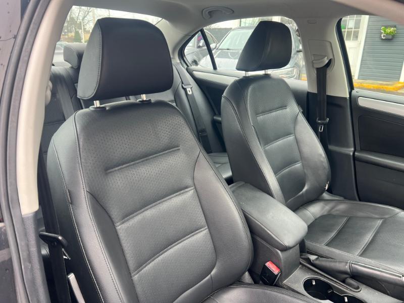 Volkswagen Jetta SE 2014