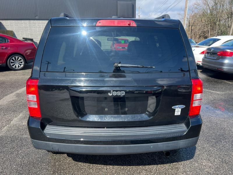 Jeep Patriot Latitude 2WD 2015