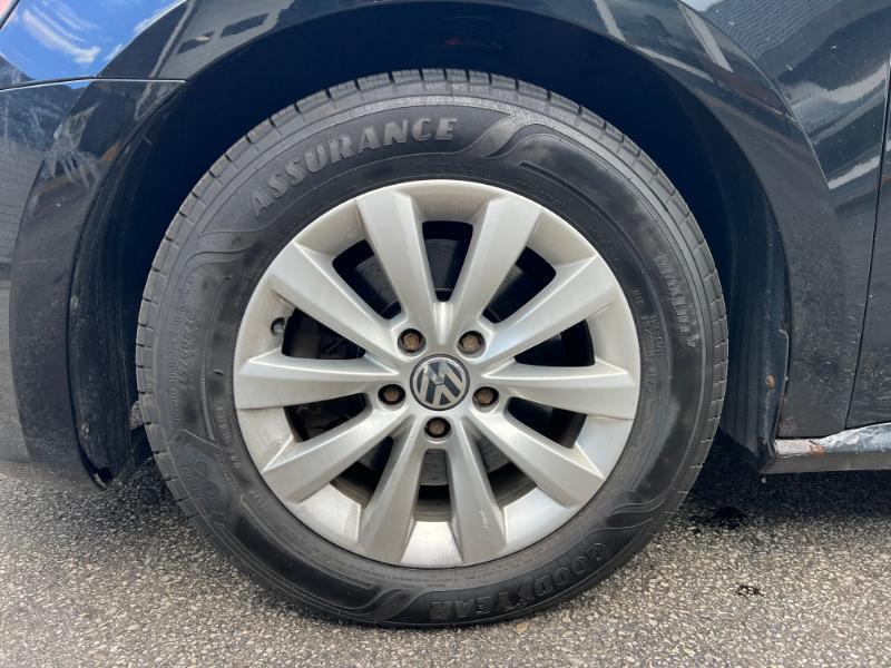 Volkswagen Passat 1.8T Wolfsburg AT 2014