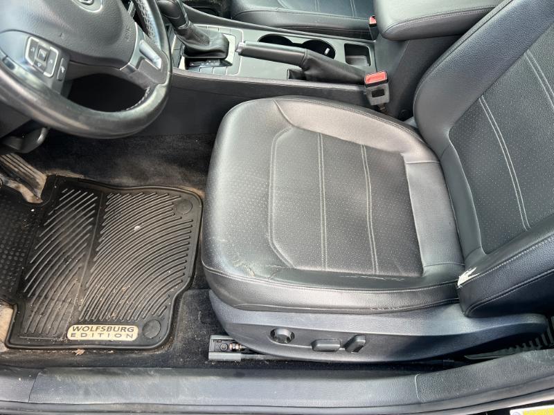 Volkswagen Passat 1.8T Wolfsburg AT 2014