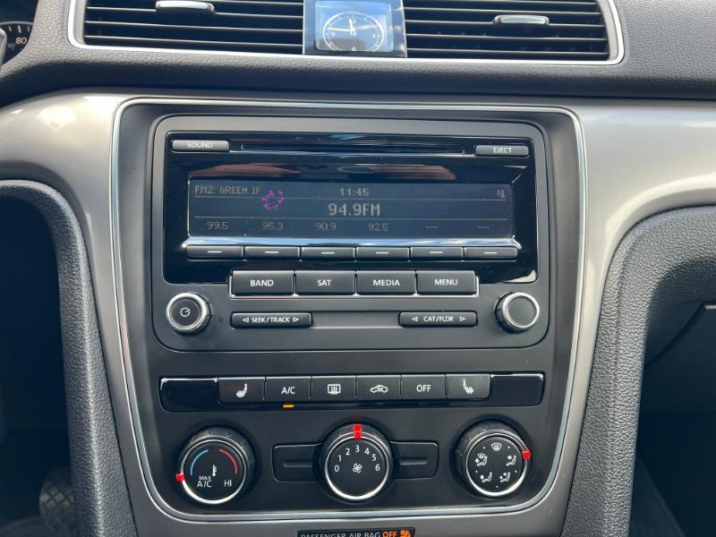 Volkswagen Passat 1.8T Wolfsburg AT 2014