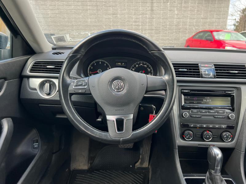 Volkswagen Passat 1.8T Wolfsburg AT 2014