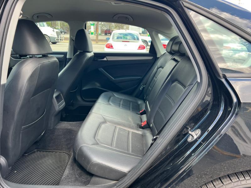 Volkswagen Passat 1.8T Wolfsburg AT 2014