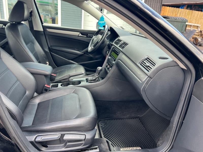 Volkswagen Passat 1.8T Wolfsburg AT 2014