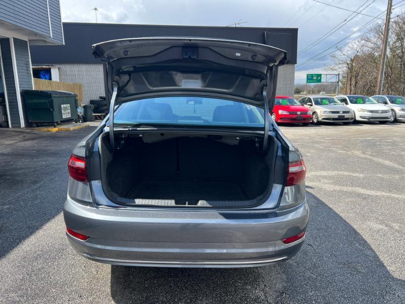 Volkswagen Jetta 1.4T S 8A 2020