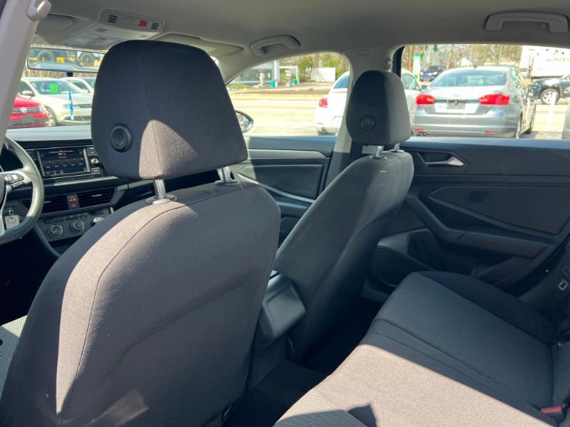 Volkswagen Jetta 1.4T S 8A 2020