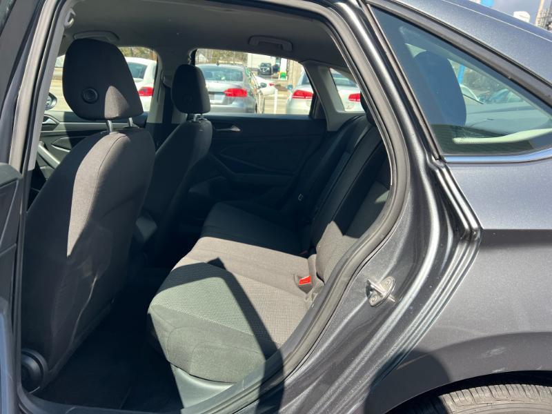 Volkswagen Jetta 1.4T S 8A 2020