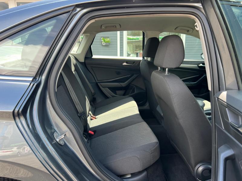 Volkswagen Jetta 1.4T S 8A 2020