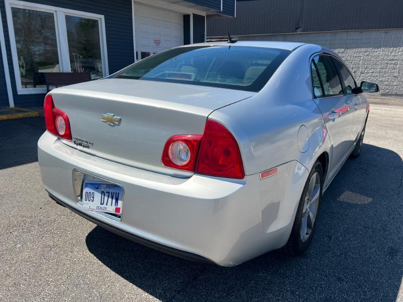 Chevrolet Malibu 1LT 2011