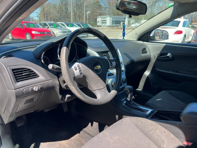 Chevrolet Malibu 1LT 2011