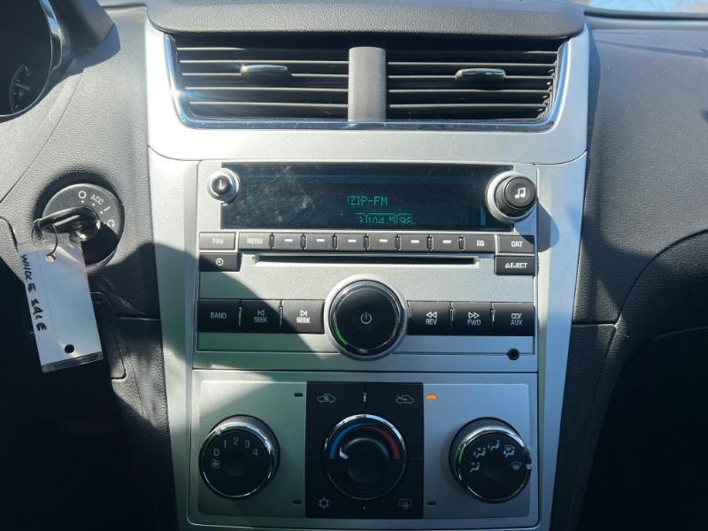 Chevrolet Malibu 1LT 2011