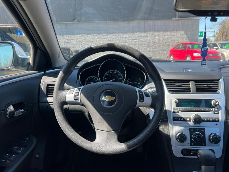 Chevrolet Malibu 1LT 2011