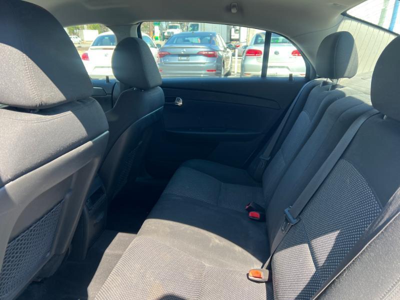 Chevrolet Malibu 1LT 2011