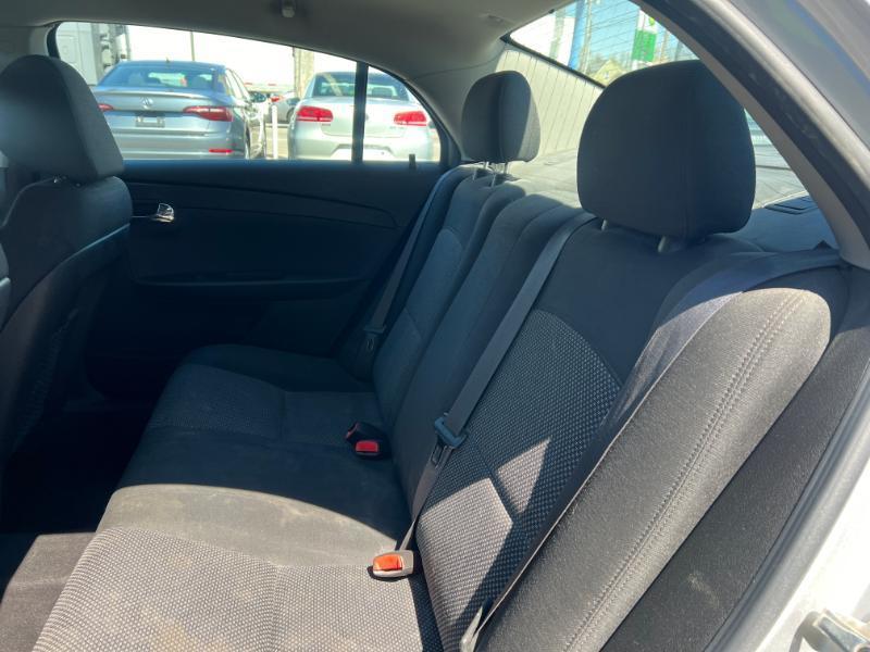 Chevrolet Malibu 1LT 2011