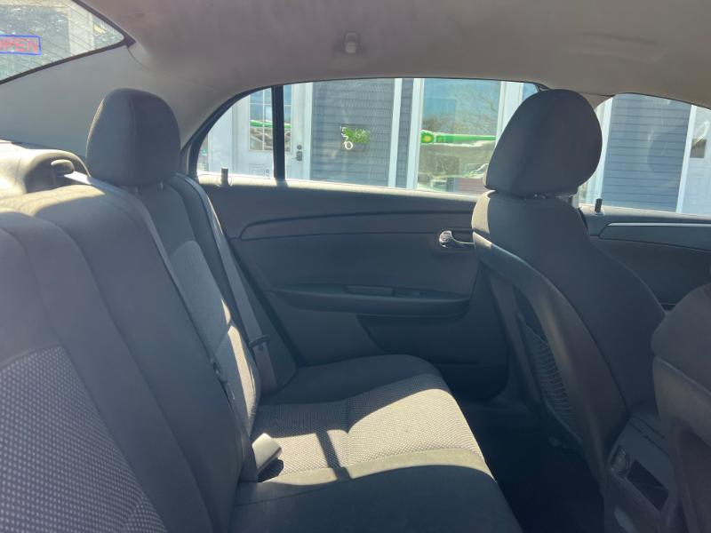 Chevrolet Malibu 1LT 2011