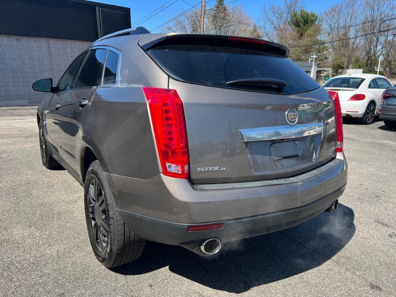 Cadillac SRX Luxury AWD 2012