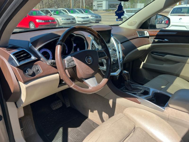 Cadillac SRX Luxury AWD 2012