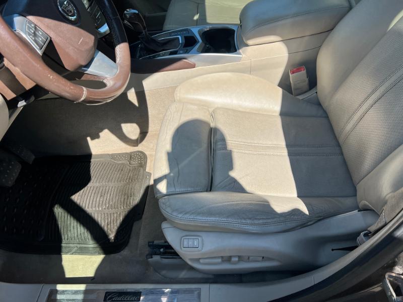 Cadillac SRX Luxury AWD 2012