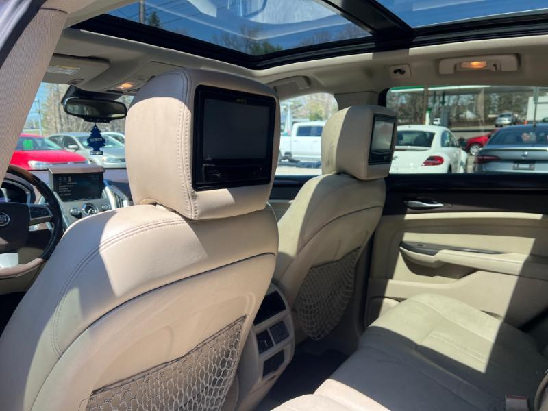 Cadillac SRX Luxury AWD 2012