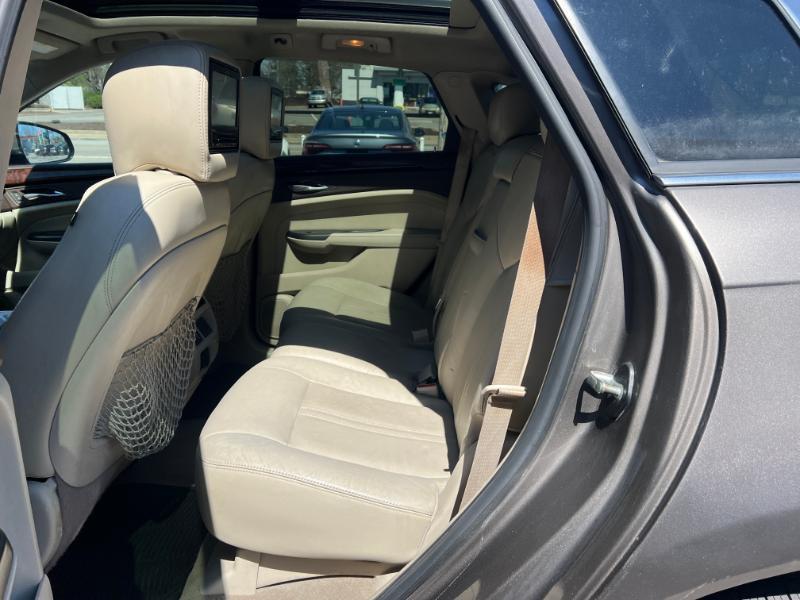 Cadillac SRX Luxury AWD 2012