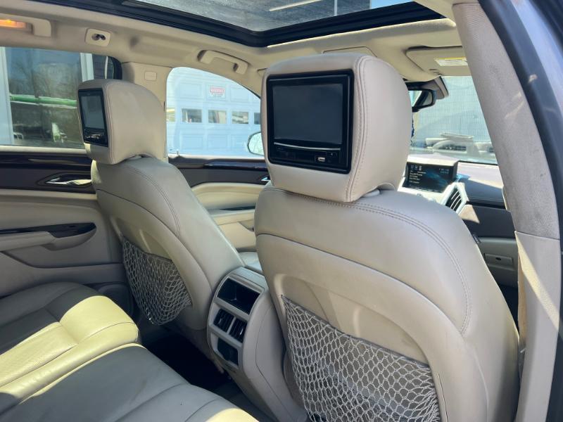 Cadillac SRX Luxury AWD 2012