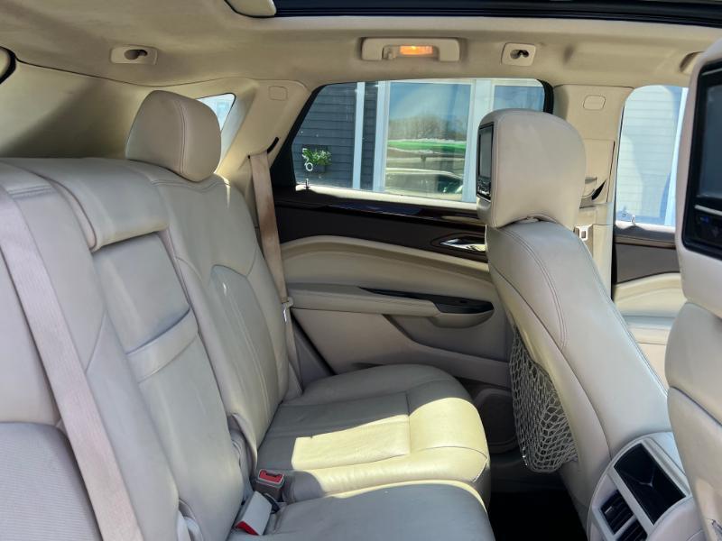 Cadillac SRX Luxury AWD 2012