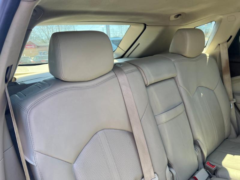 Cadillac SRX Luxury AWD 2012