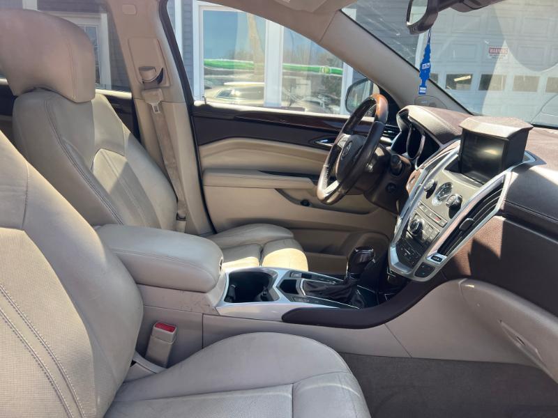 Cadillac SRX Luxury AWD 2012