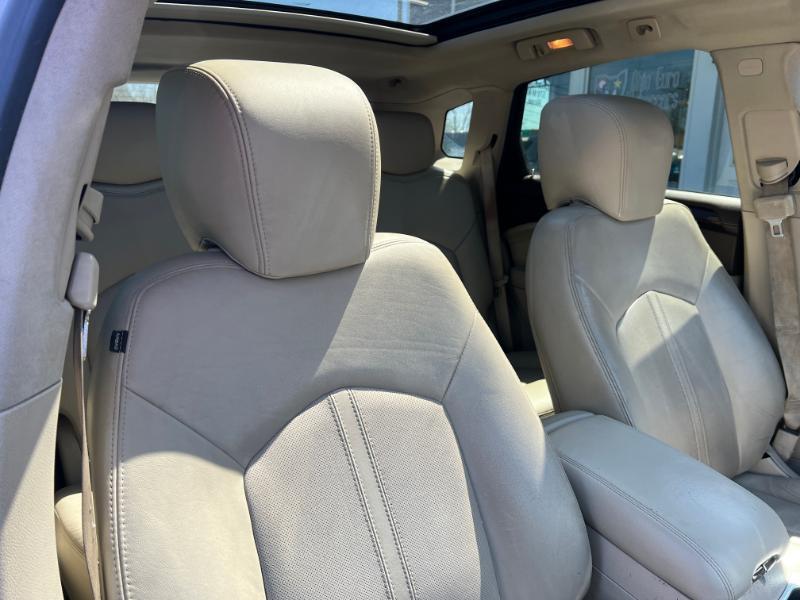 Cadillac SRX Luxury AWD 2012