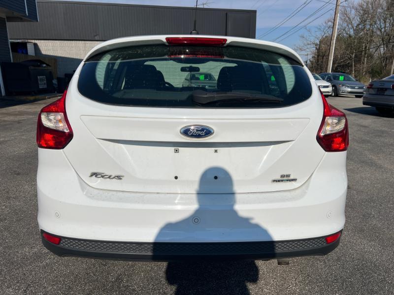 Ford Focus SE Hatch 2014