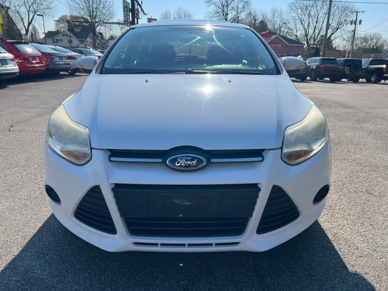Ford Focus SE Hatch 2014