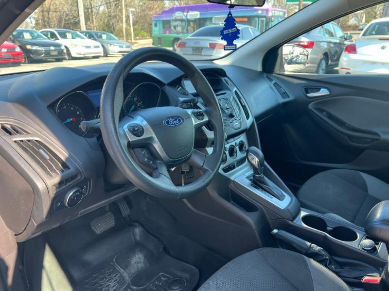 Ford Focus SE Hatch 2014