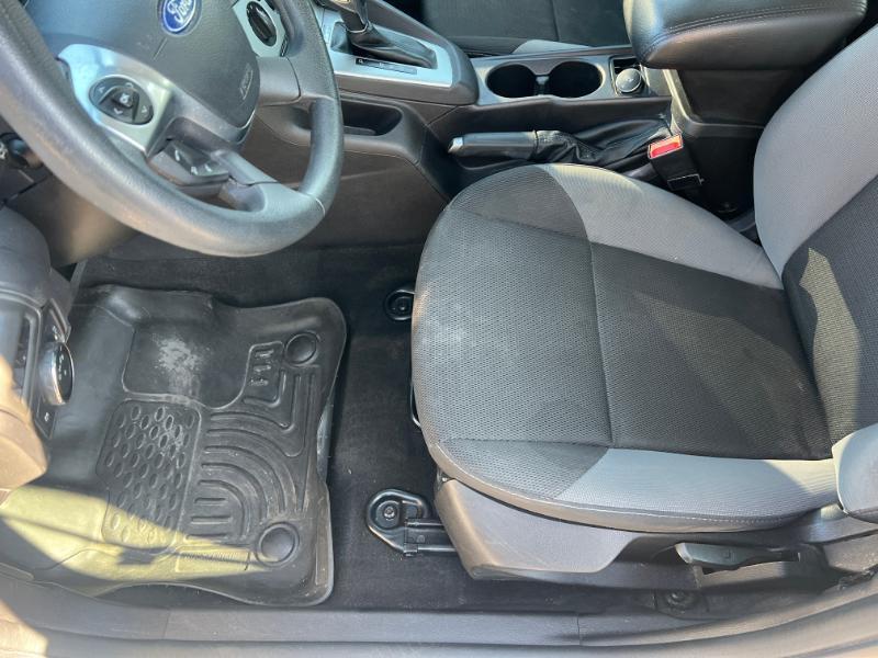 Ford Focus SE Hatch 2014