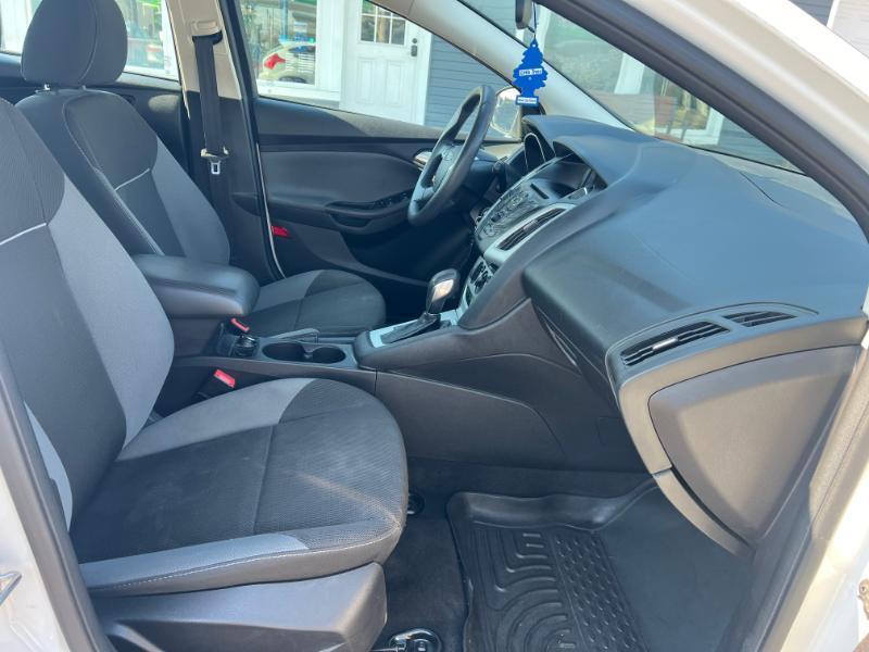 Ford Focus SE Hatch 2014