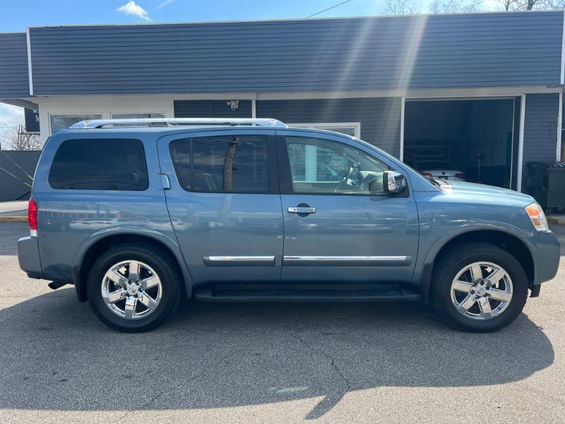 Nissan Armada Platinum 4WD 2011