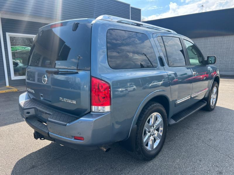 Nissan Armada Platinum 4WD 2011
