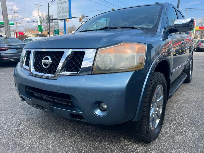 Nissan Armada Platinum 4WD 2011