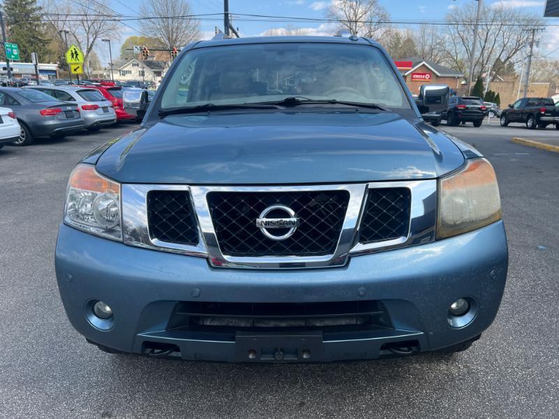 Nissan Armada Platinum 4WD 2011