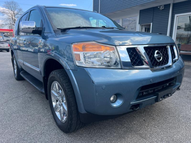 Nissan Armada Platinum 4WD 2011