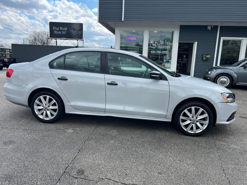 Volkswagen Jetta 1.4T SE 6A 2017