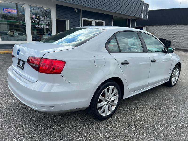 Volkswagen Jetta 1.4T SE 6A 2017