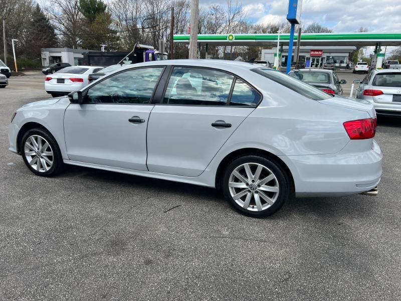 Volkswagen Jetta 1.4T SE 6A 2017